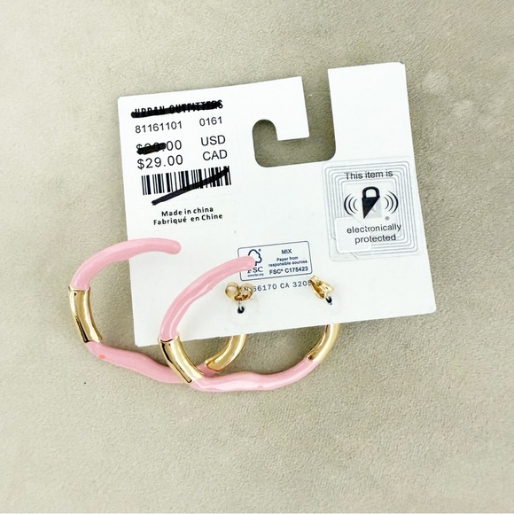 NWT Urban Outfitters Large Pink Gold Hoop Earrings - Picture 2 of 3